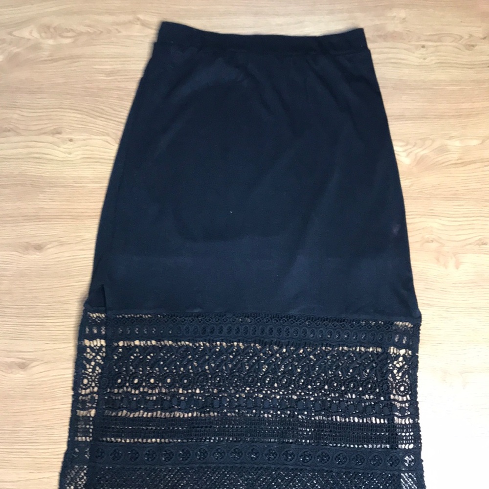 Jessica Simpson Black Long Skirt Size Small - Picture 3 of 8
